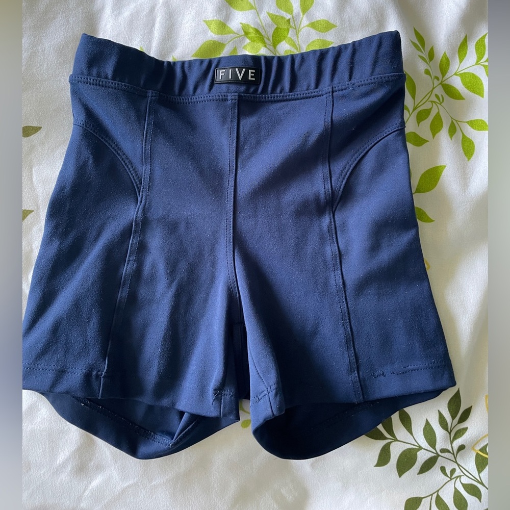 Five spandex short
